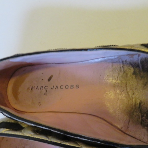MARC JACOBS GOLD QUILTED LEATHER BLACK FLATS 6.5 - Picture 7 of 7